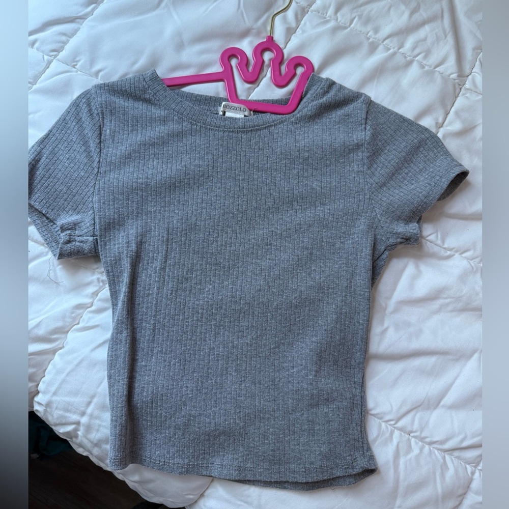 Gray Ribbed Short Sleeve Top